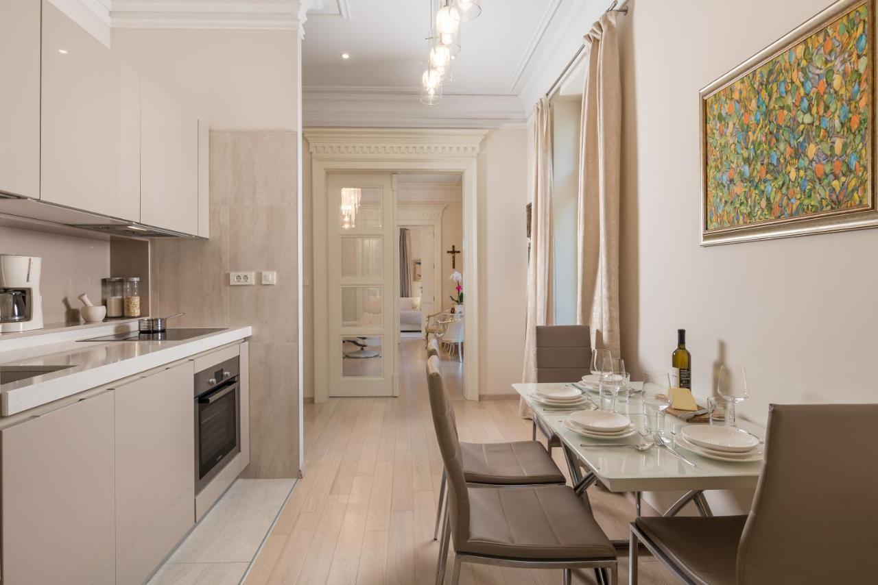 Villa Sokol Apartments Opatija center Buitenkant foto
