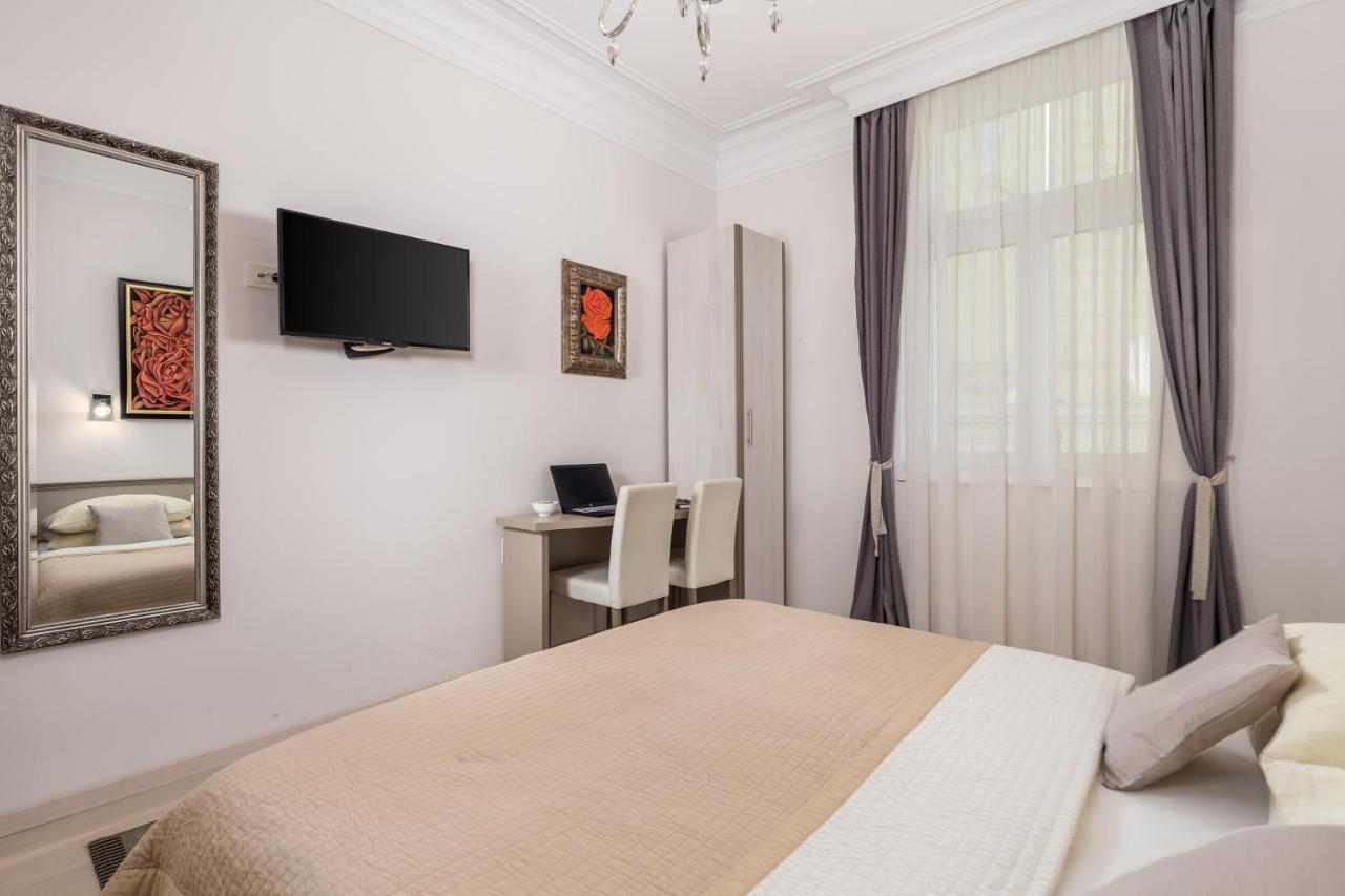 Villa Sokol Apartments Opatija center Buitenkant foto