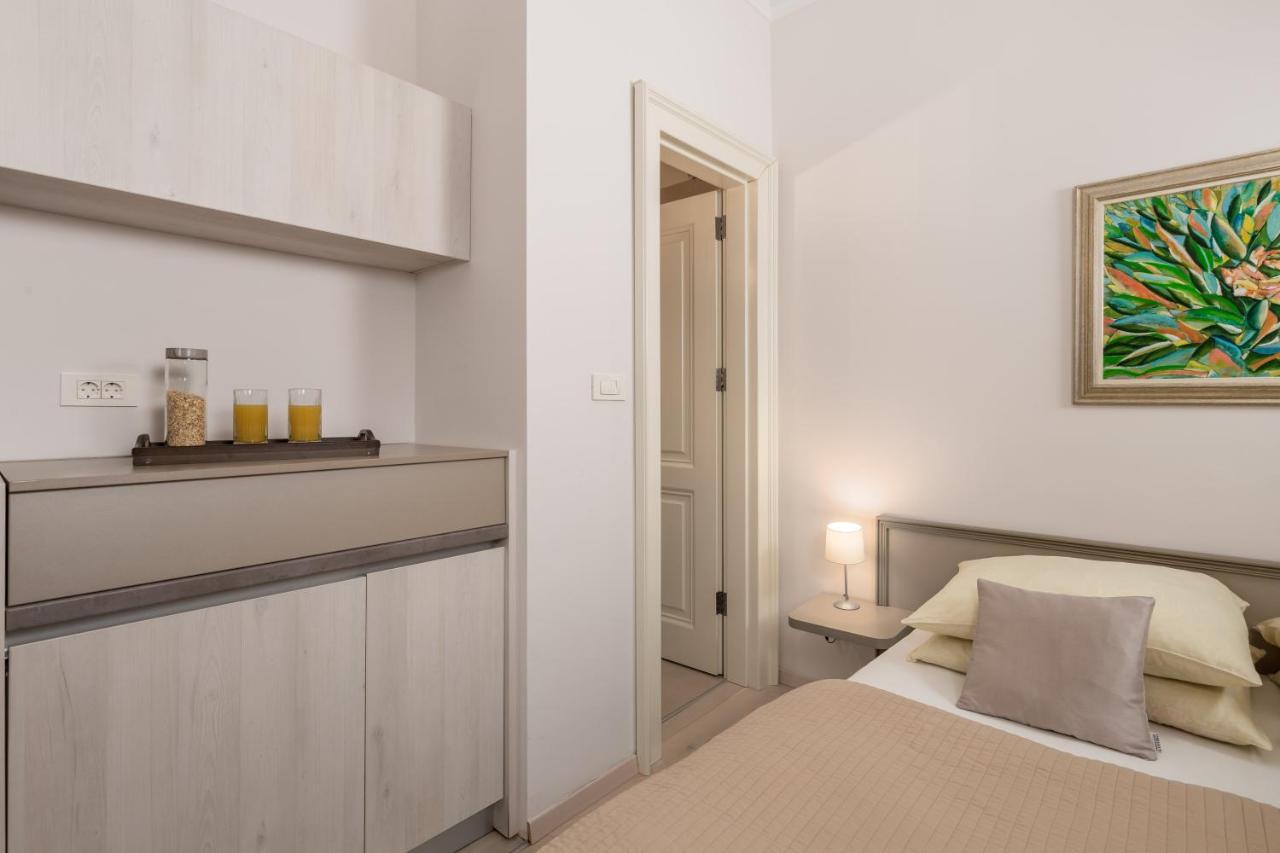 Villa Sokol Apartments Opatija center Buitenkant foto