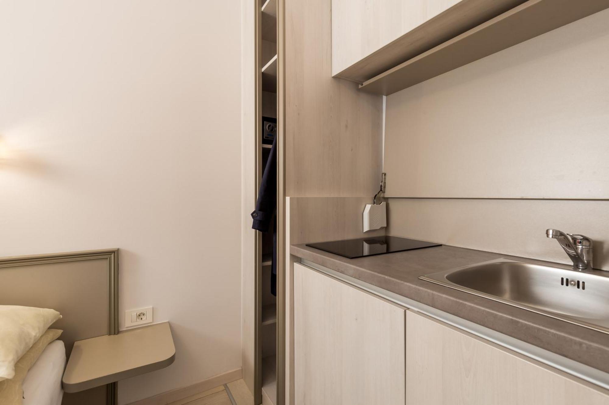 Villa Sokol Apartments Opatija center Kamer foto